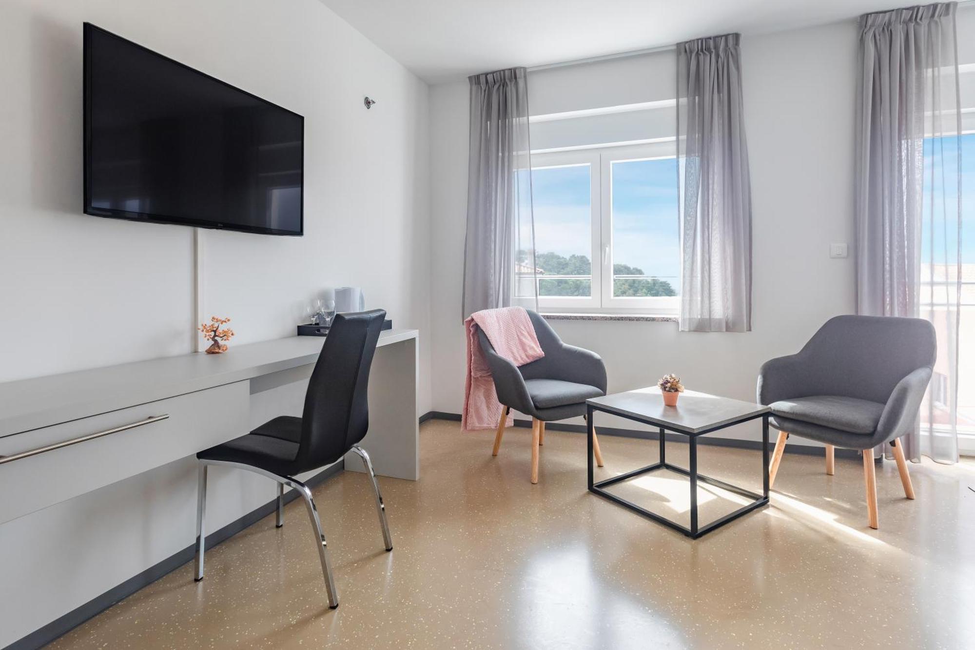 Villa Grace روفينج المظهر الخارجي الصورة