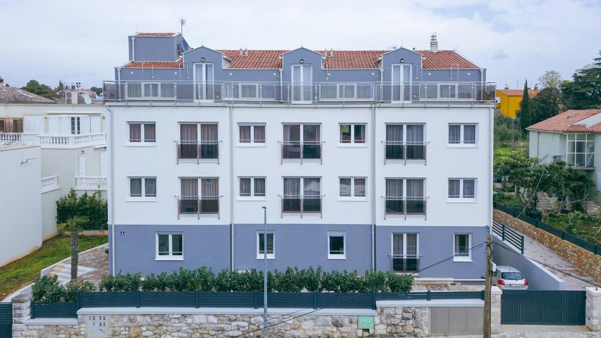 Villa Grace روفينج المظهر الخارجي الصورة