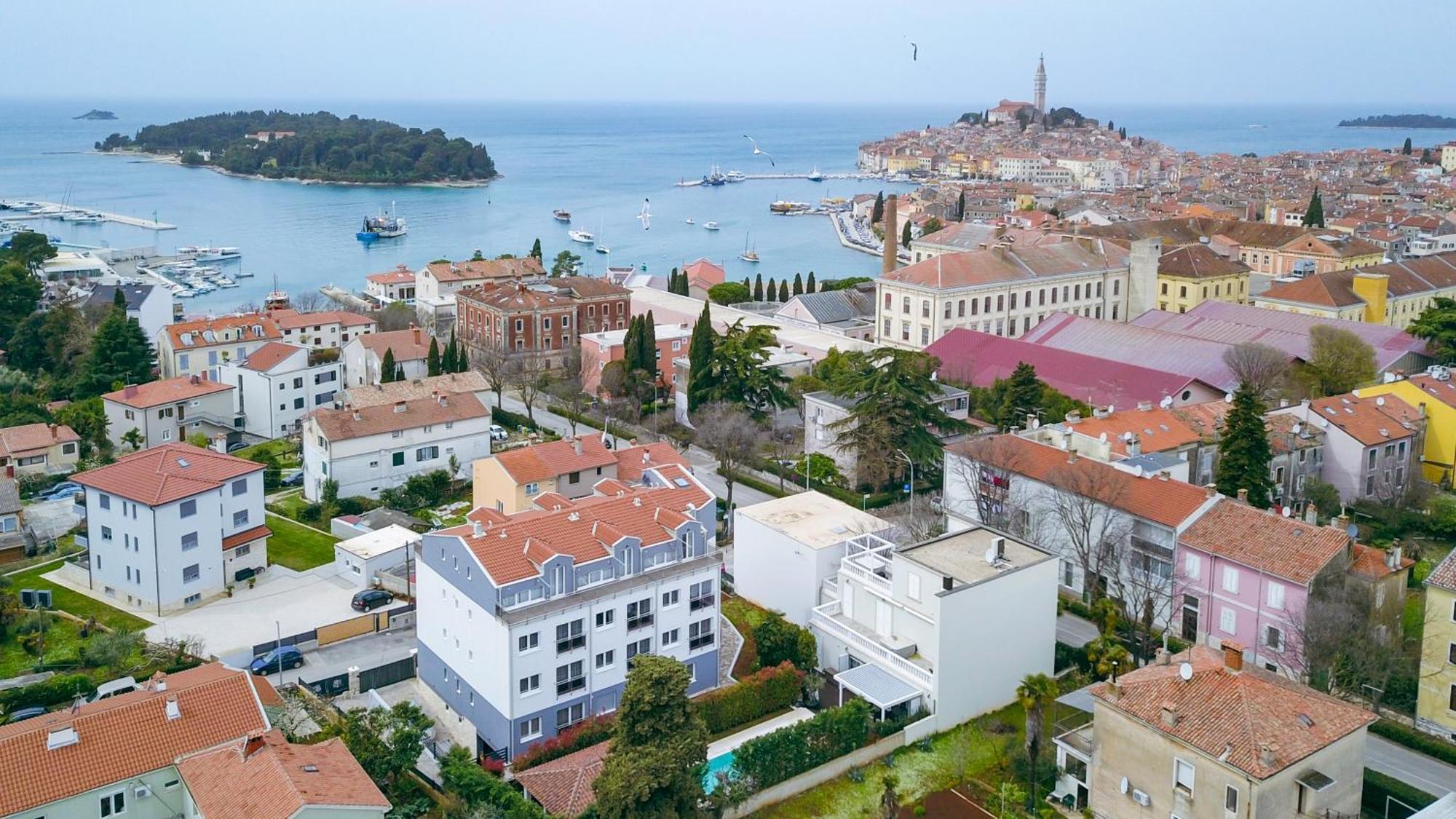 Villa Grace روفينج المظهر الخارجي الصورة
